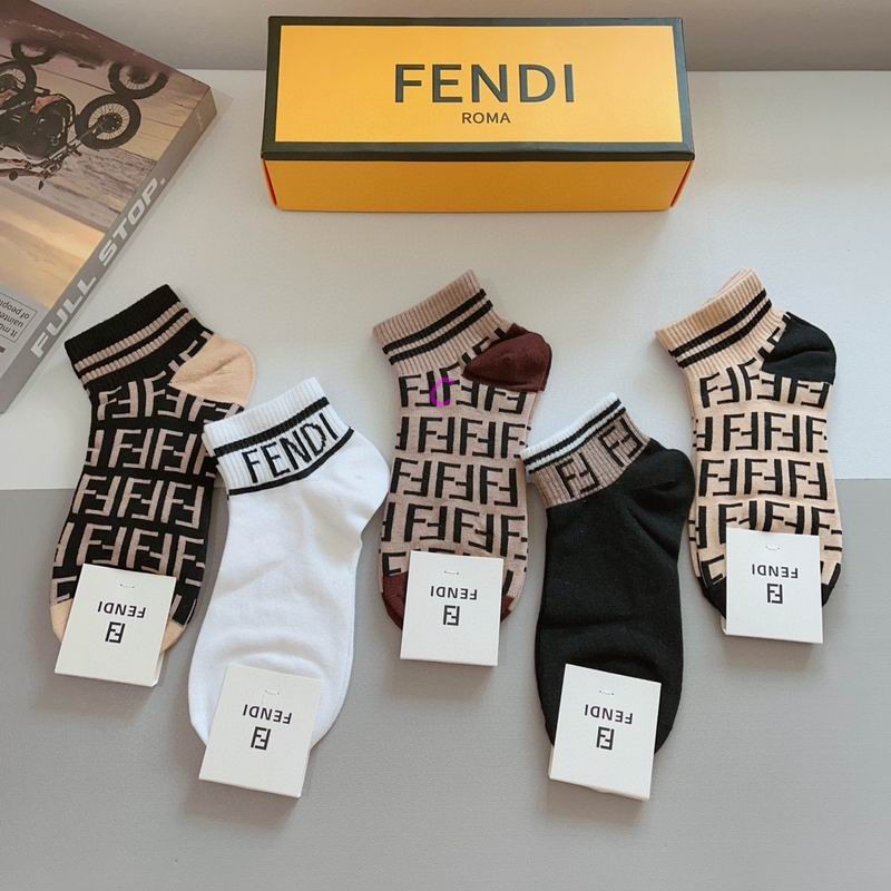 Fendi socks (1)